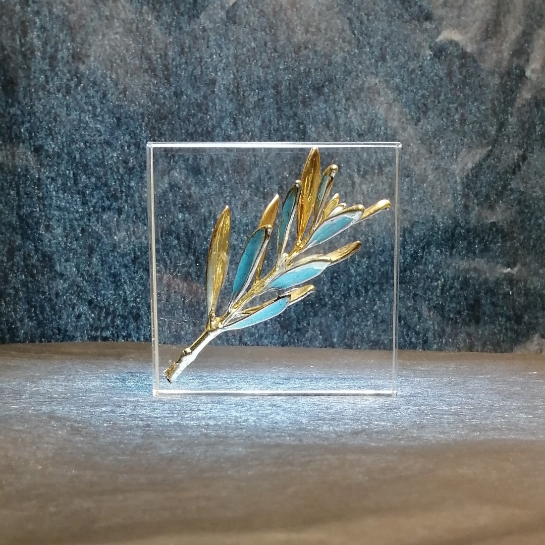 Πρες Παπιέ  Plexi-glass Λευκό Κλαδί Ελιάς Ορείχαλκος και Οξείδωση 8x8x4 cm