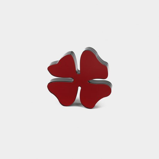 Γούρι Τριφύλλι Plexi Glass Κόκκινο/Μαύρο 12×12 cm